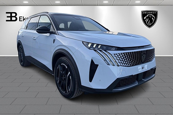 Peugeot 5008 3 of 5