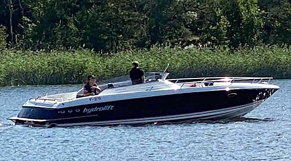 Hydrolift F29 2000 Volvo Penta 8,1 GXI/DPX
