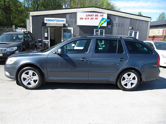 Skoda Octavia 3 of 5