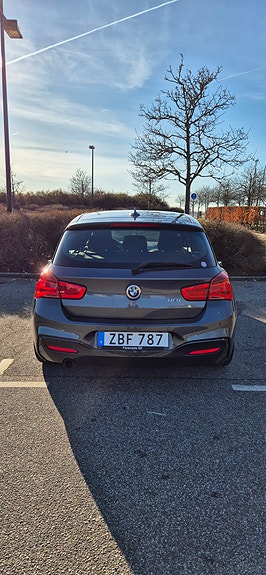 BMW 118i 5 of 5
