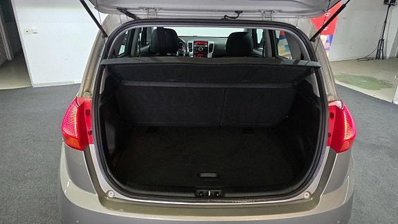 Kia Venga 9 of 17