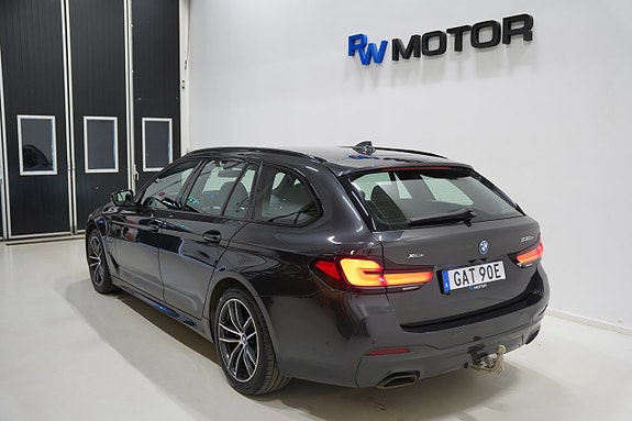 BMW 530e 5 of 5