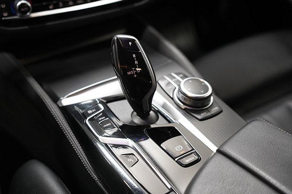 BMW 530e 12 of 24