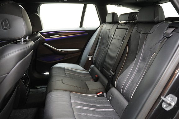 BMW 530e 20 of 24