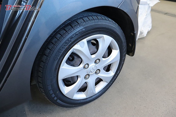 Hyundai i10 17 of 18