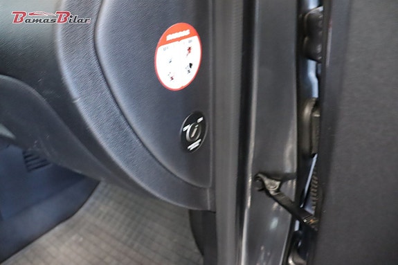 Hyundai i10 14 of 18