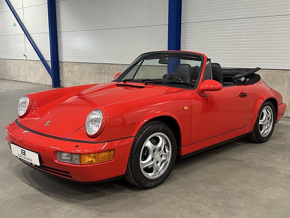 Porsche 911 Carrera 4 10 of 27