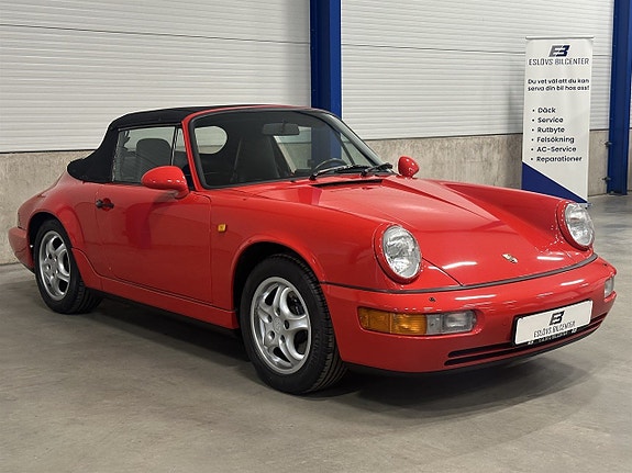 Porsche 911 Carrera 4 3 of 5
