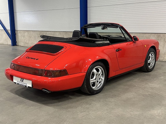 Porsche 911 Carrera 4 6 of 27
