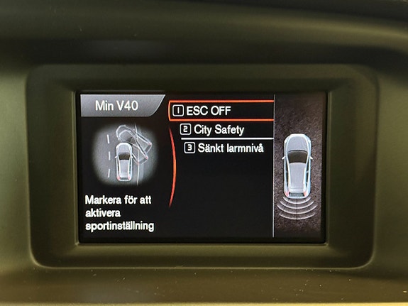 Volvo V40 Cross Country 14 of 14