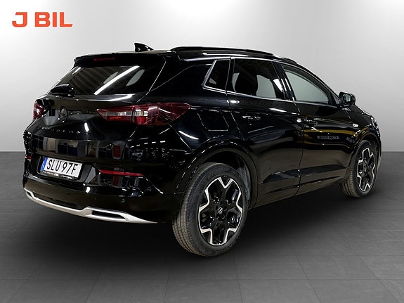 Opel Grandland 3 of 5