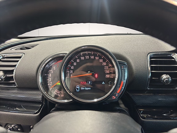 MINI Clubman Cooper S 17 of 24
