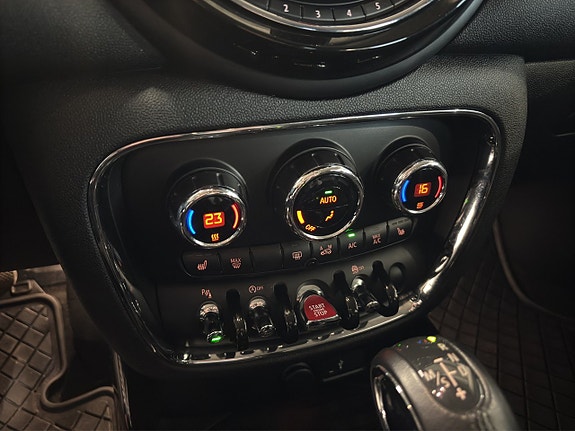 MINI Clubman Cooper S 20 of 24