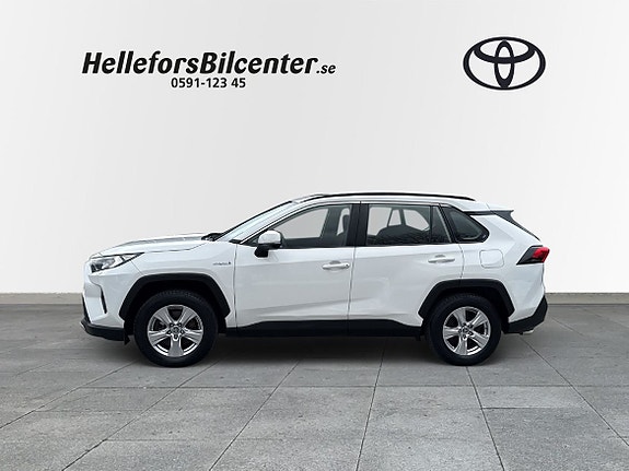 Toyota RAV4 3 of 5