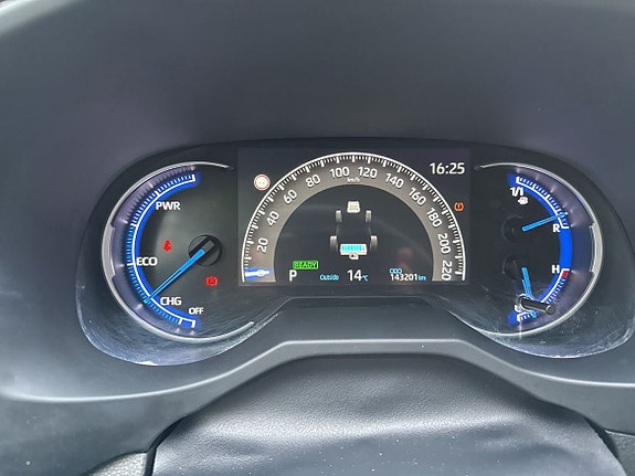 Toyota RAV4 14 of 20