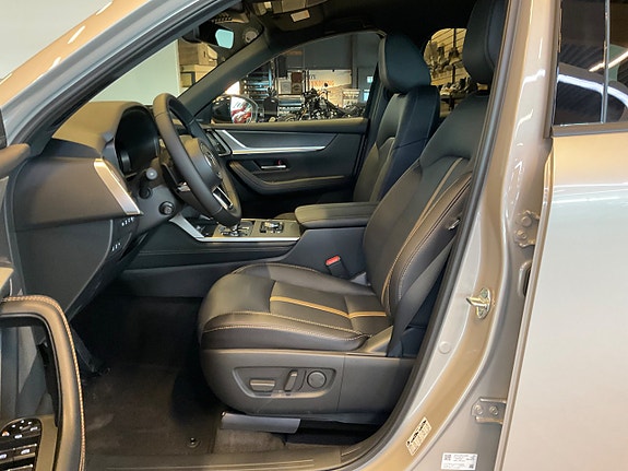 Mazda CX-60 8 of 13