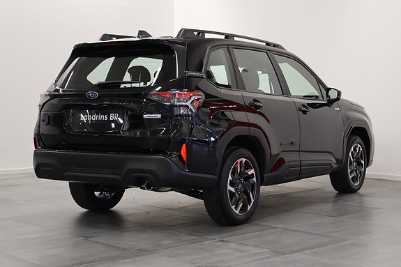 Subaru Forester 3 of 5