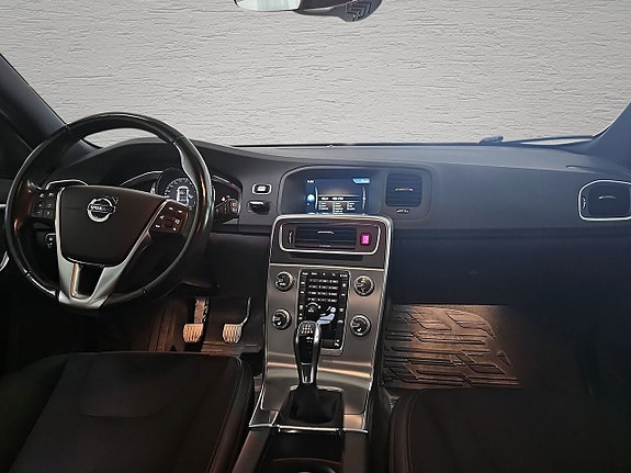 Volvo V60 Cross Country 11 of 11