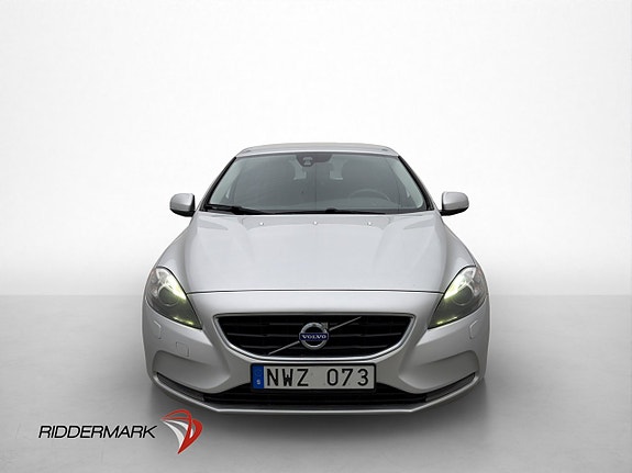 Volvo V40 3 of 5
