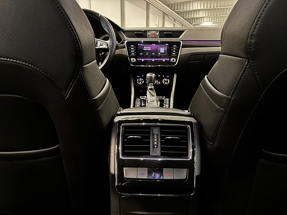 Skoda Superb 19 of 30
