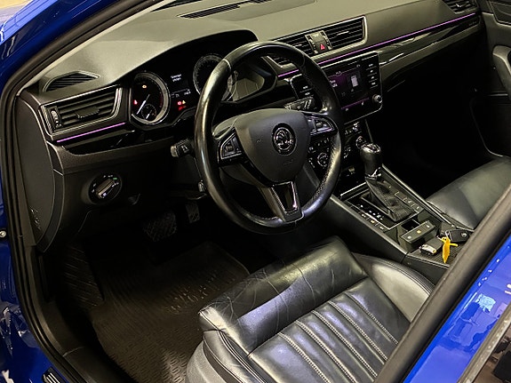 Skoda Superb 17 of 30