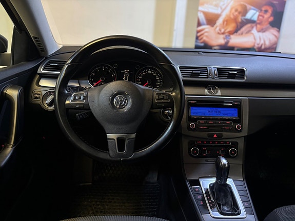 Volkswagen Passat 14 of 15