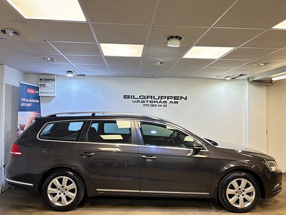 Volkswagen Passat 6 of 15