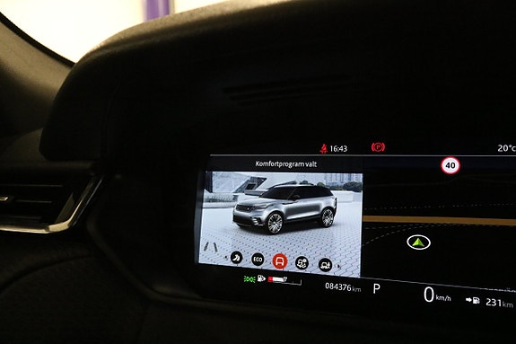 Land Rover Range Rover Velar 27 of 30