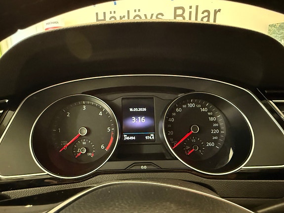 Volkswagen Passat 20 of 21
