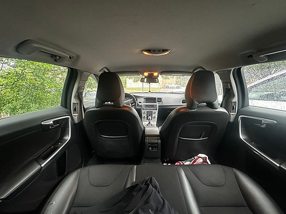 Volvo V60 5 of 9