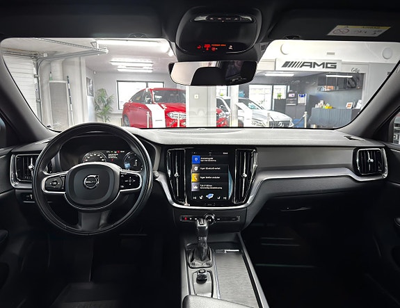 Volvo V60 11 of 15