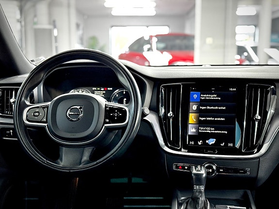 Volvo V60 12 of 15