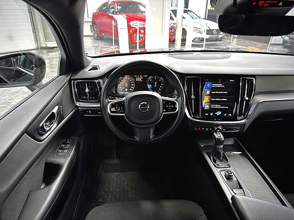 Volvo V60 10 of 15