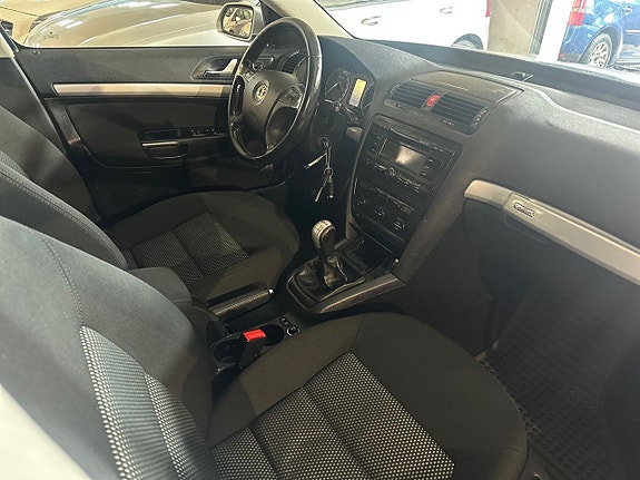 Skoda Octavia Scout 10 of 13