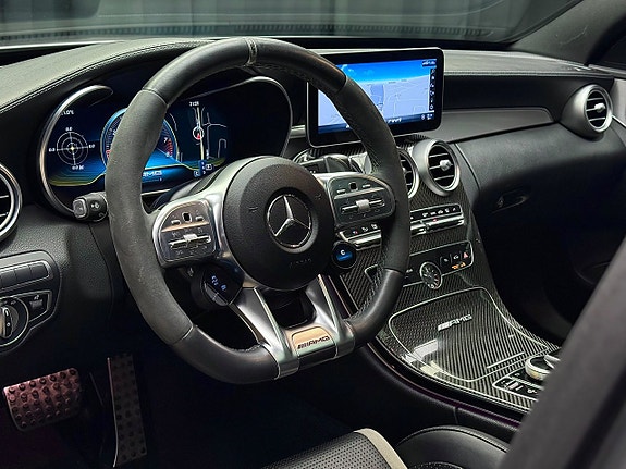 Mercedes-Benz C63 19 of 30