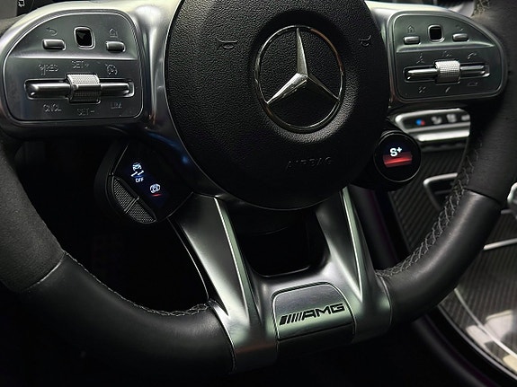 Mercedes-Benz C63 20 of 30