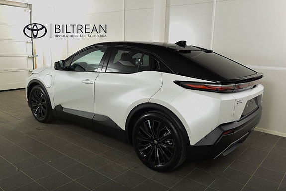 Toyota C-HR+ 5 of 5