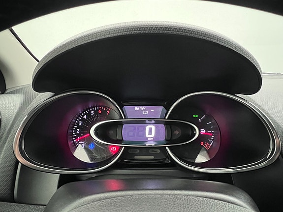 Renault Clio 20 of 23
