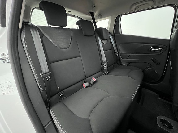 Renault Clio 16 of 23
