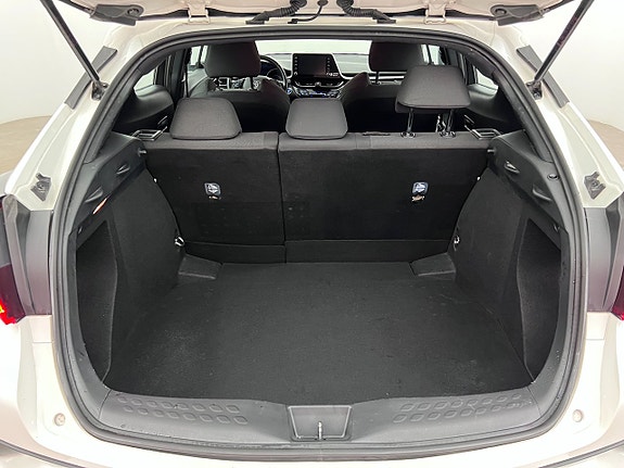 Toyota C-HR 11 of 22
