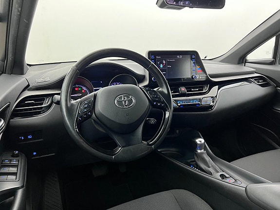 Toyota C-HR 21 of 22