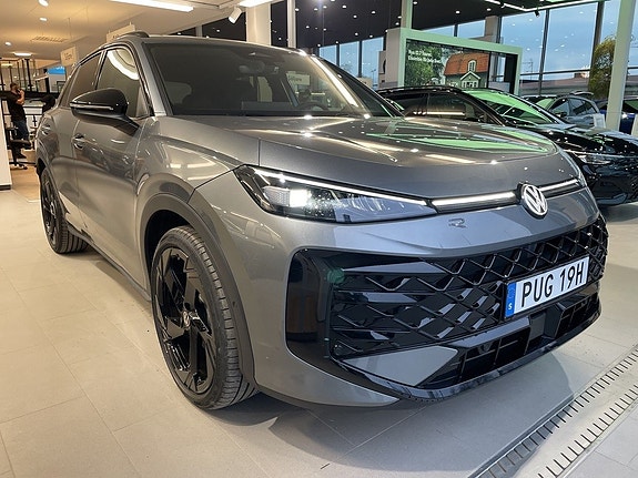 Volkswagen T-Roc 3 of 23