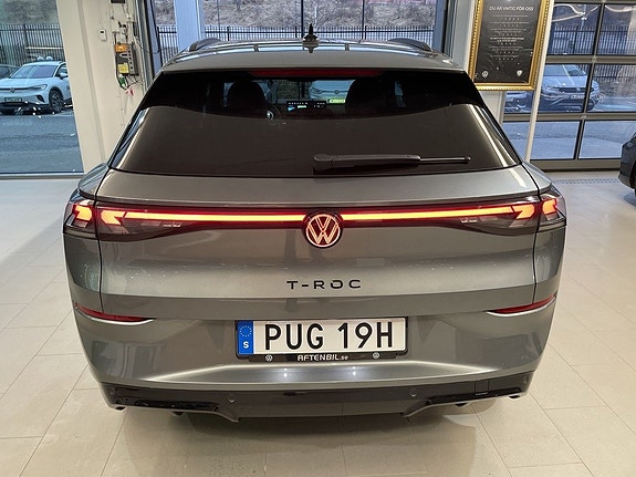 Volkswagen T-Roc 6 of 23