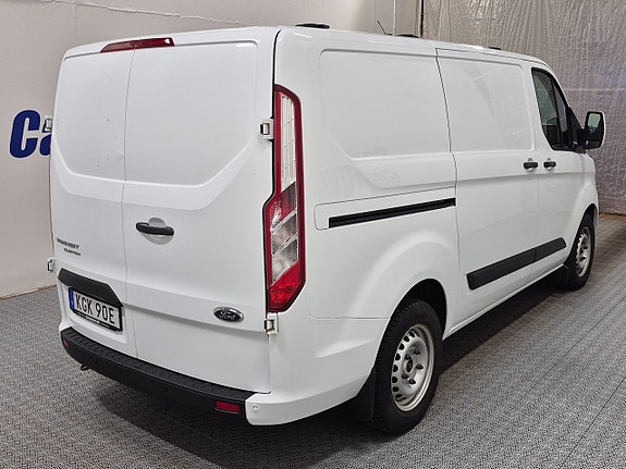 Ford Transit Custom 4 of 5