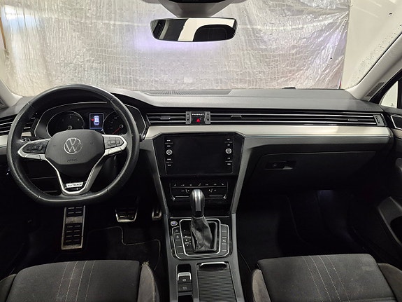 Volkswagen Passat Alltrack 6 of 11