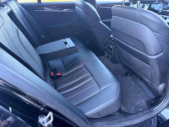 BMW 530i 18 of 24