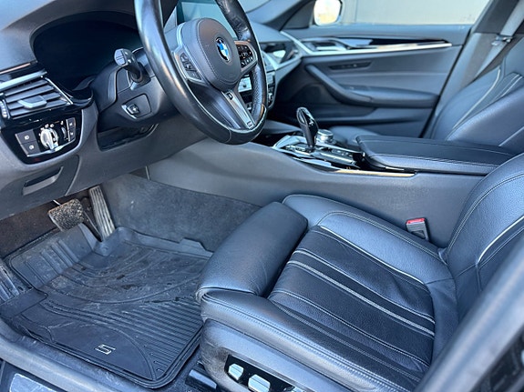 BMW 530i 11 of 24