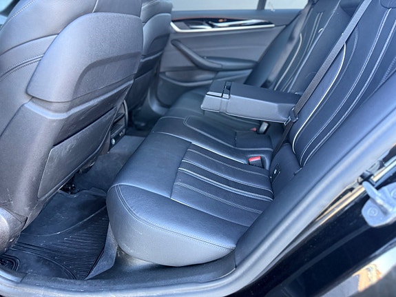 BMW 530i 13 of 24