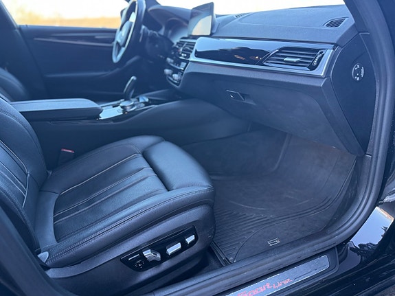 BMW 530i 16 of 24