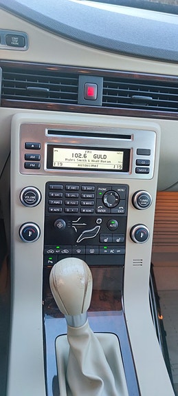 Volvo V70 5 of 6